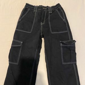 URBAN OUTIFTTERS white stich black carpenter pants